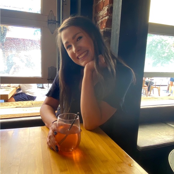 Meet your Posher, Faith - Picture 4 of 5